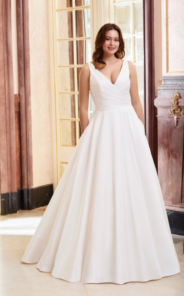 Justin Alexander Sincerity Bridal 44080, Simple Mikado Ball Gown Wedding Dress with pockets. Plus size wedding dress at Blessings Bridal Boutique, Brighton E. Sussex BN1 5GG Telephone: 01273 505766