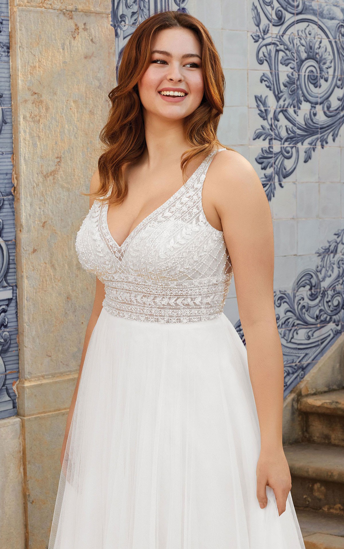 44120 - Freya Size 8, 12, 20 - Sincerity Bridal by Justin Alexander - 44120 Intricate beaded V neck bodice with straps & French tulle Aline skirt. Part of the Plus size wedding dress collection at Blessings Bridal shop Brighton - 3 Loyal Parade, Mill Rise, Westdene, Brighton. E. Sussex ~BN1 5GG T: 01273 505766 E: info@blessingsbridal.co.uk